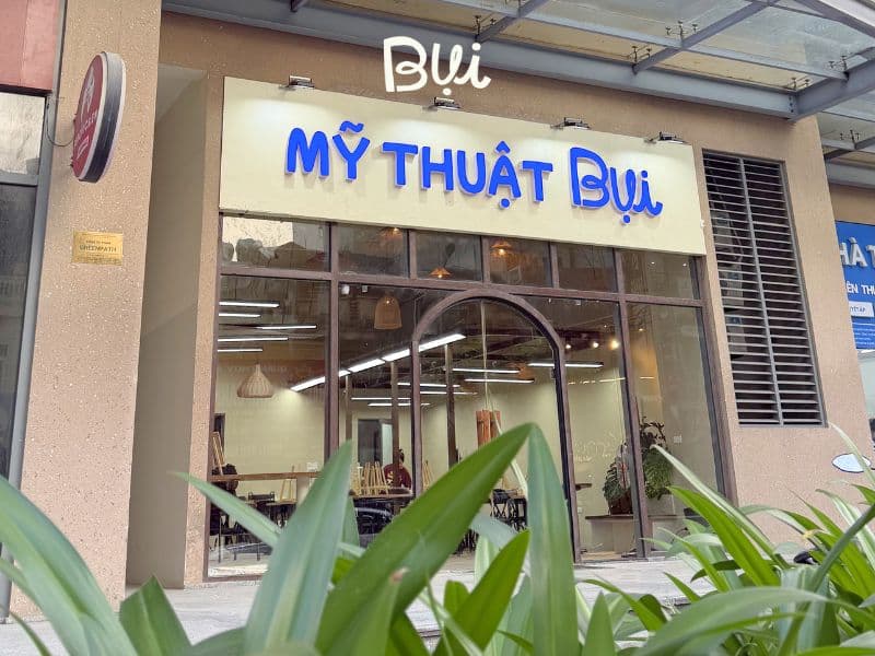 Lớp dạy vẽ cho bé quận Long Biên giúp bé tự tin, sáng tạo hơn