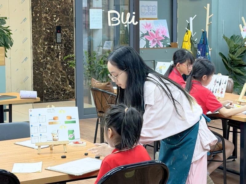 Lớp học vẽ cho bé tại Mỹ Đình kích thích tư duy sáng tạo