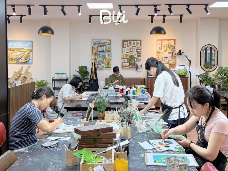 Lớp học vẽ quận Bắc Từ Liêm giúp thư giãn và chữa lành