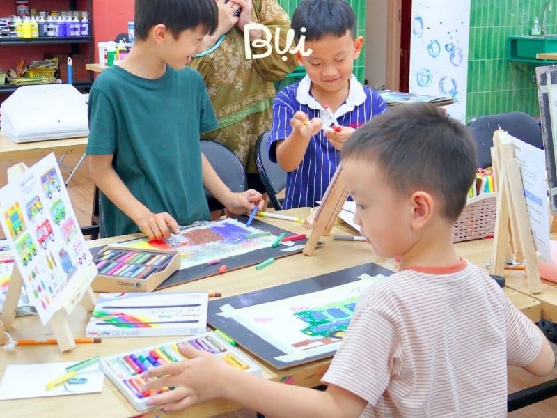 Lớp dạy vẽ cho bé Quận Hai Bà Trưng | Mỹ Thuật Bụi Thanh Nhàn